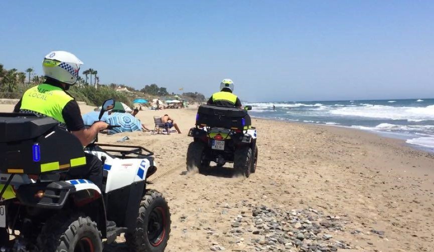 policia en quad-1